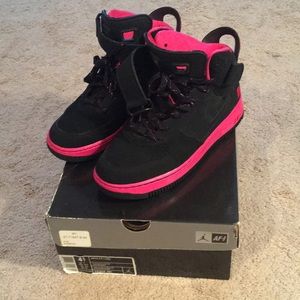 Jordan AJF 6. Size 4.5 youth.